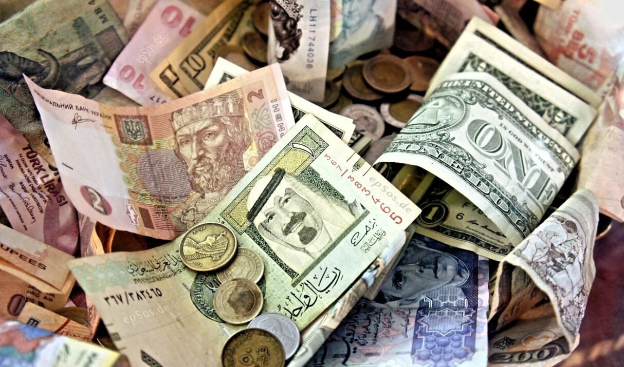 亚洲外汇市场观望，关键央行会议临近